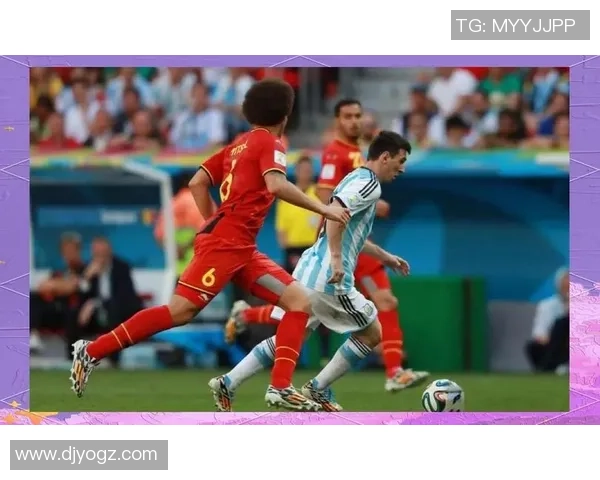 阳光下的足球明星们：他们的故事与成就让人感动与敬佩